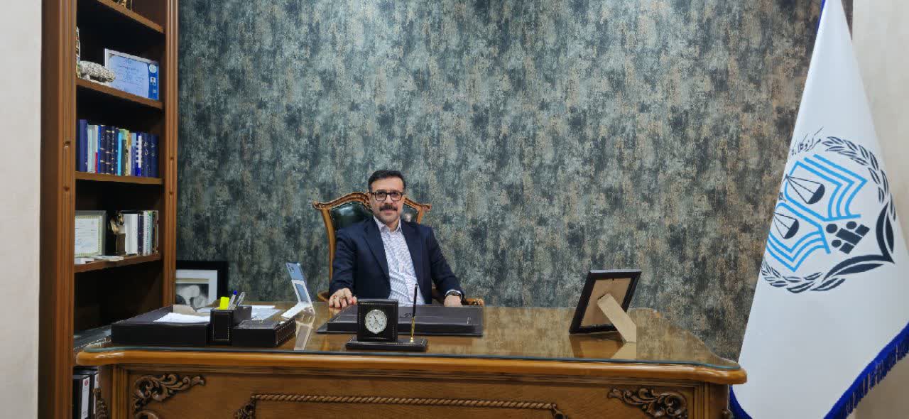 محمود صارمی وکیل پایه یک دادگستری تهران متخصص دیوان عدالت اداری و دعاوی حقوقی